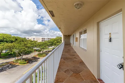 10315 NW 24th Place Sunrise FL 33322