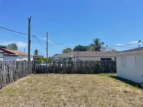 1104 W 24th Street Riviera Beach FL 33404