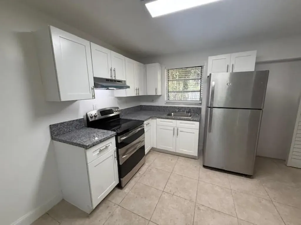 1111 NE 5th Terrace Fort Lauderdale FL 33304