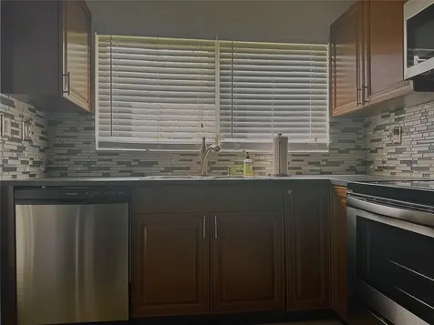 4046 NW 19th Street Lauderhill FL 33313