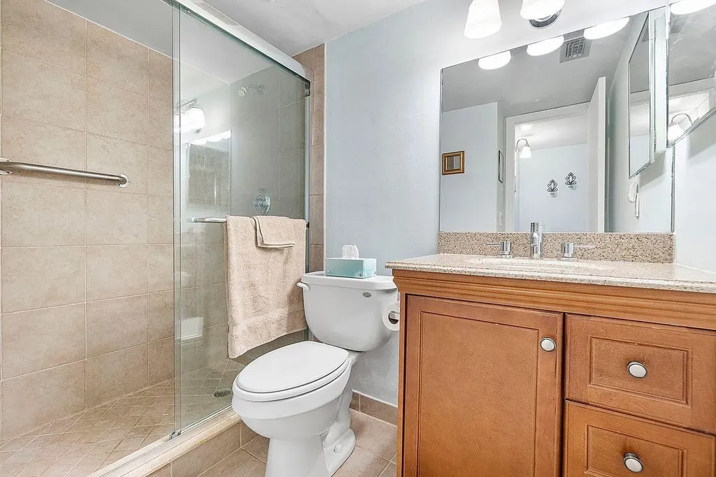 31 Abbey Lane Delray Beach FL 33446