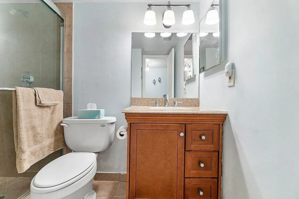 31 Abbey Lane Delray Beach FL 33446
