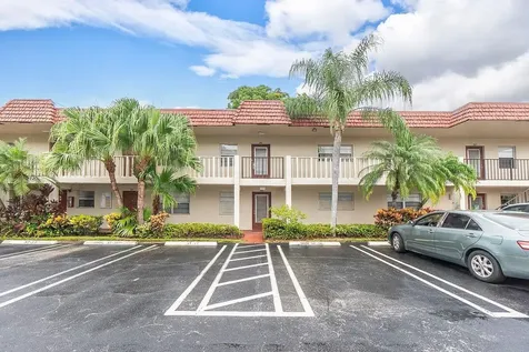 31 Abbey Lane Delray Beach FL 33446