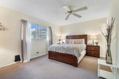 31 Abbey Lane Delray Beach FL 33446