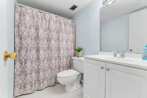 31 Abbey Lane Delray Beach FL 33446