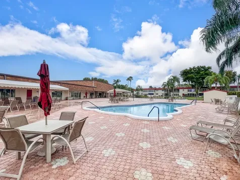 31 Abbey Lane Delray Beach FL 33446