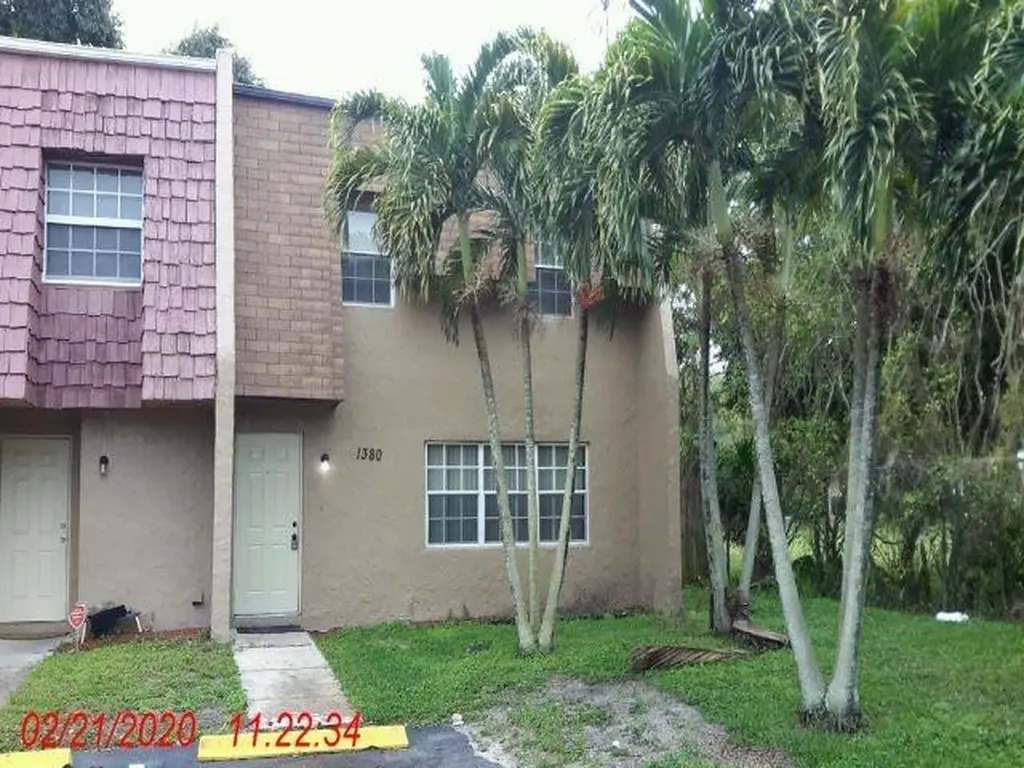 1380 SW 50th Avenue North Lauderdale FL 33068