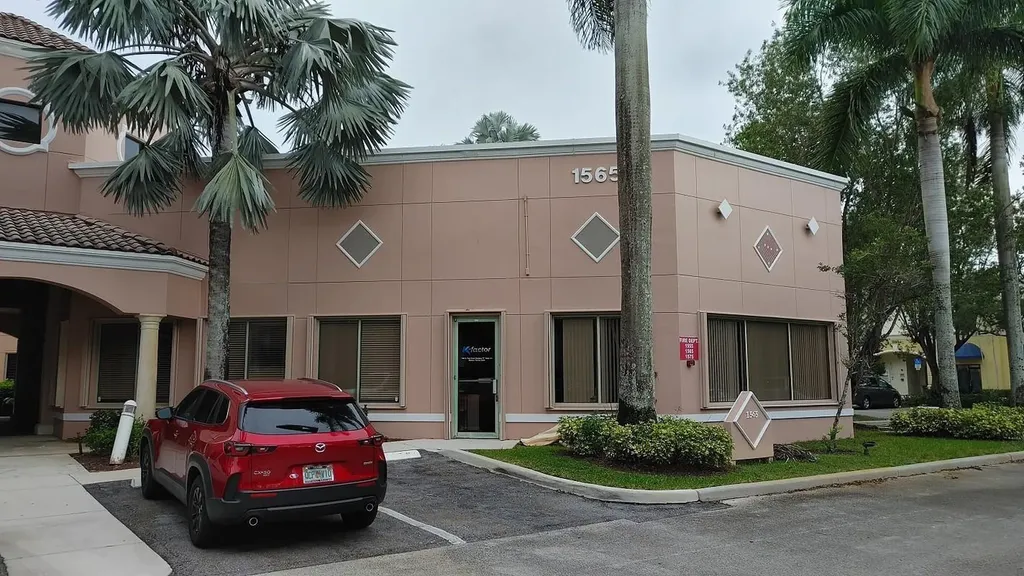 1565 N Park Drive Weston FL 33326