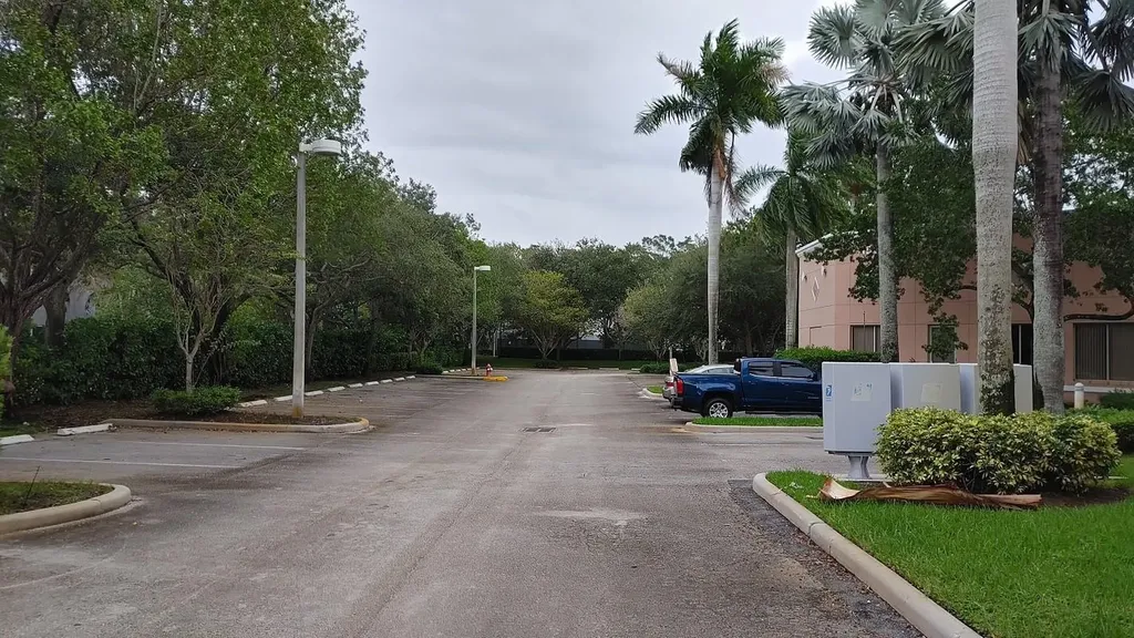 1565 N Park Drive Weston FL 33326