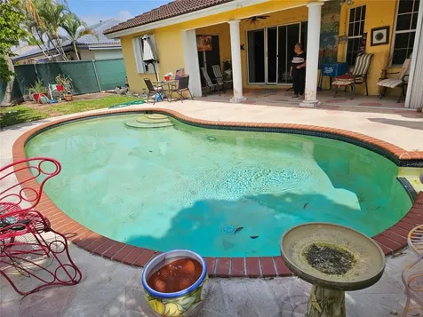 15518 SW 168th Terrace Miami FL 33187