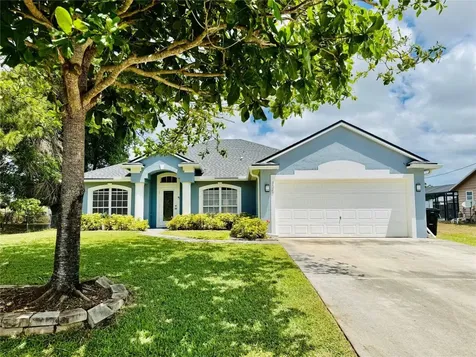 135 SW Eyerly Avenue Port St Lucie FL 34983
