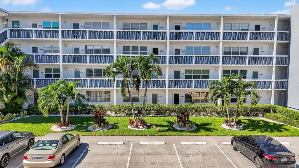 2005 Berkshire A Deerfield Beach FL 33442