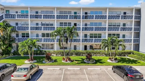 2005 Berkshire A Deerfield Beach FL 33442