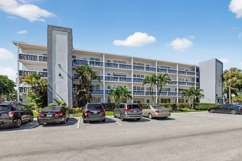 2005 Berkshire A Deerfield Beach FL 33442