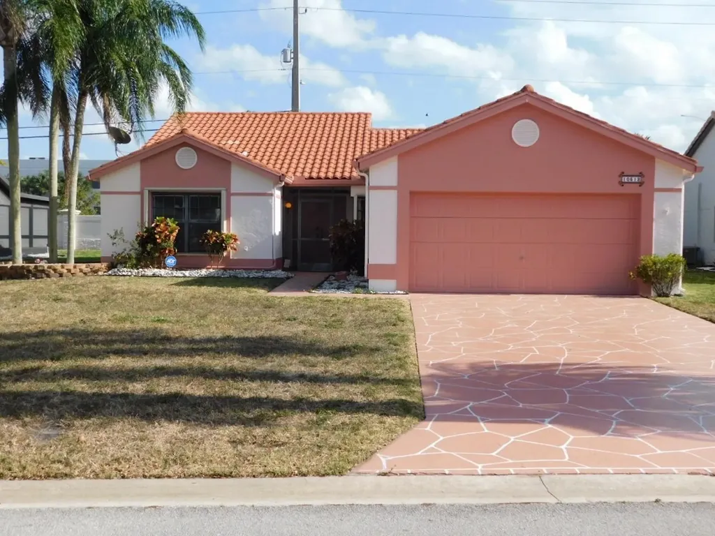 10512 NW 70th Street Tamarac FL 33321