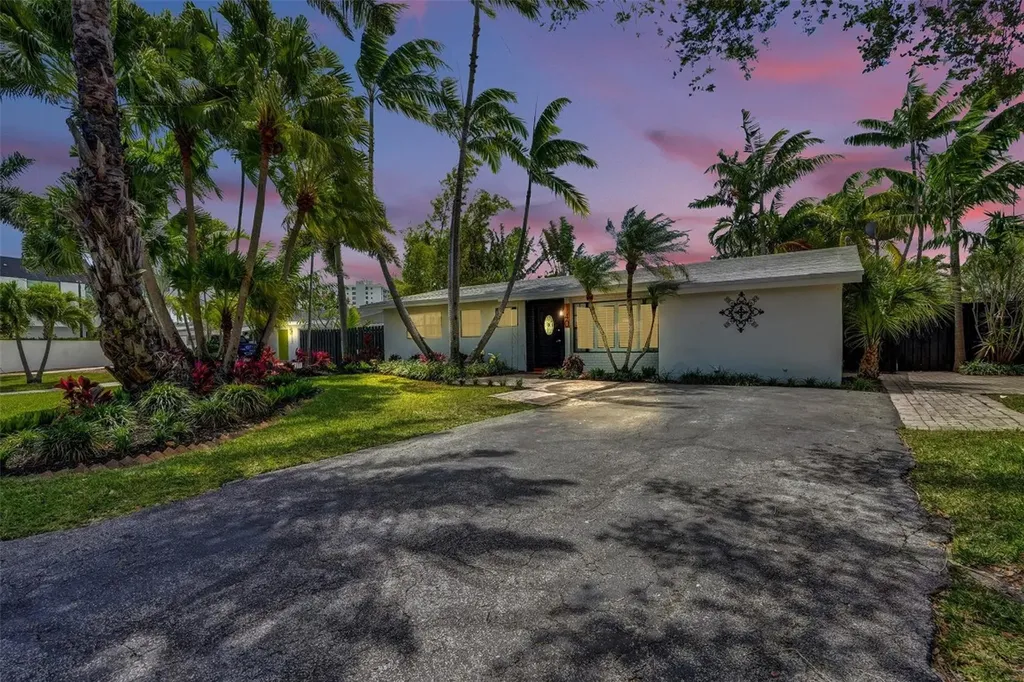 140 NW 20th Street Wilton Manors FL 33311