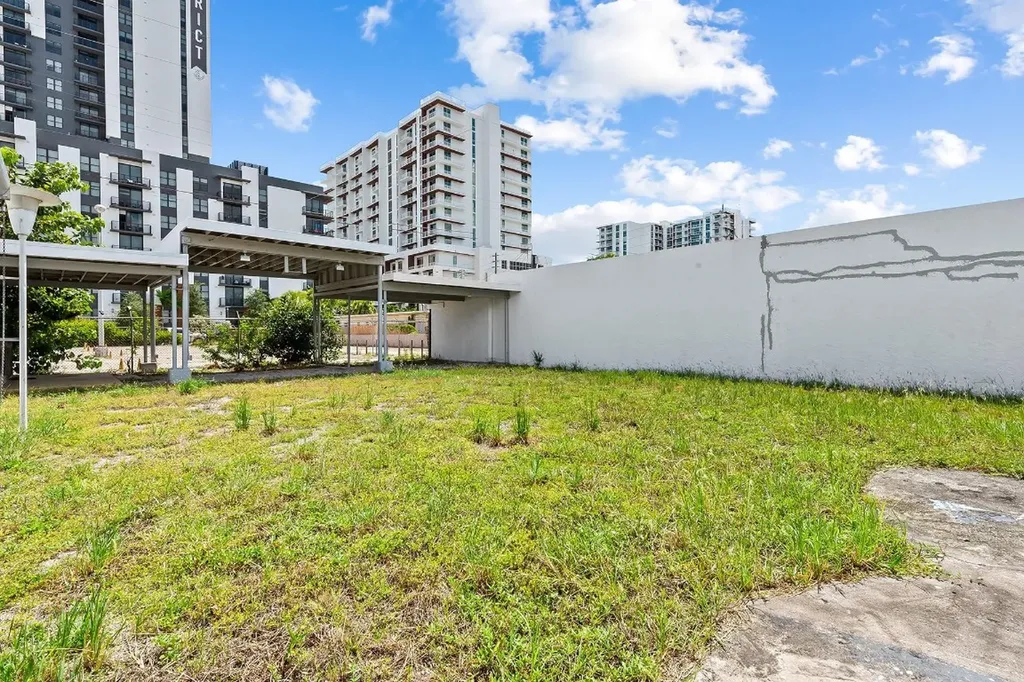 804-810 NE 4th Avenue Fort Lauderdale FL 33304