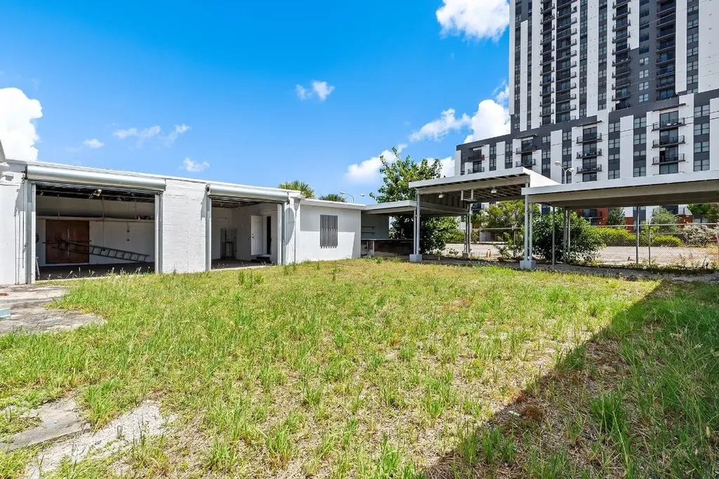 804-810 NE 4th Avenue Fort Lauderdale FL 33304