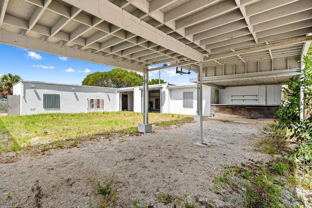 804-810 NE 4th Avenue Fort Lauderdale FL 33304