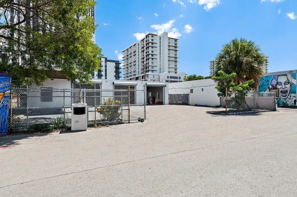 804-810 NE 4th Avenue Fort Lauderdale FL 33304