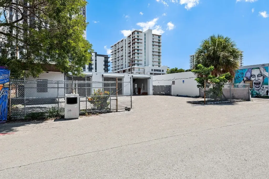 804-810 NE 4th Avenue Fort Lauderdale FL 33304