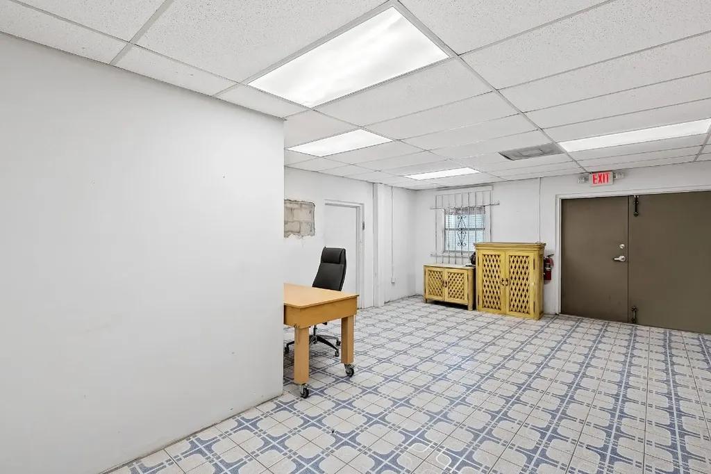 804-810 NE 4th Avenue Fort Lauderdale FL 33304