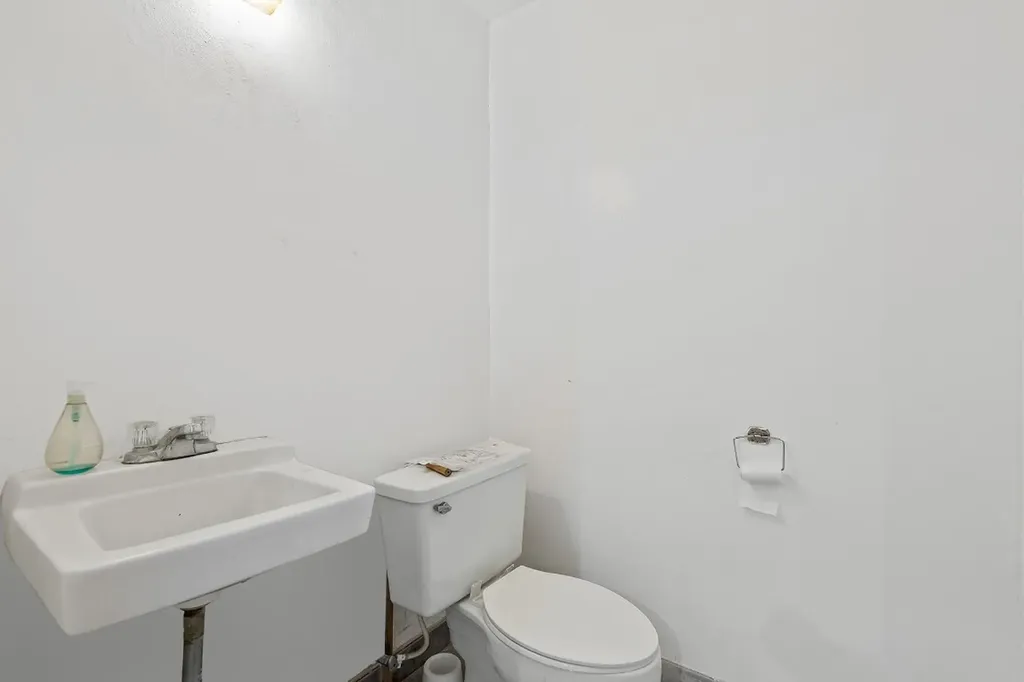 804-810 NE 4th Avenue Fort Lauderdale FL 33304