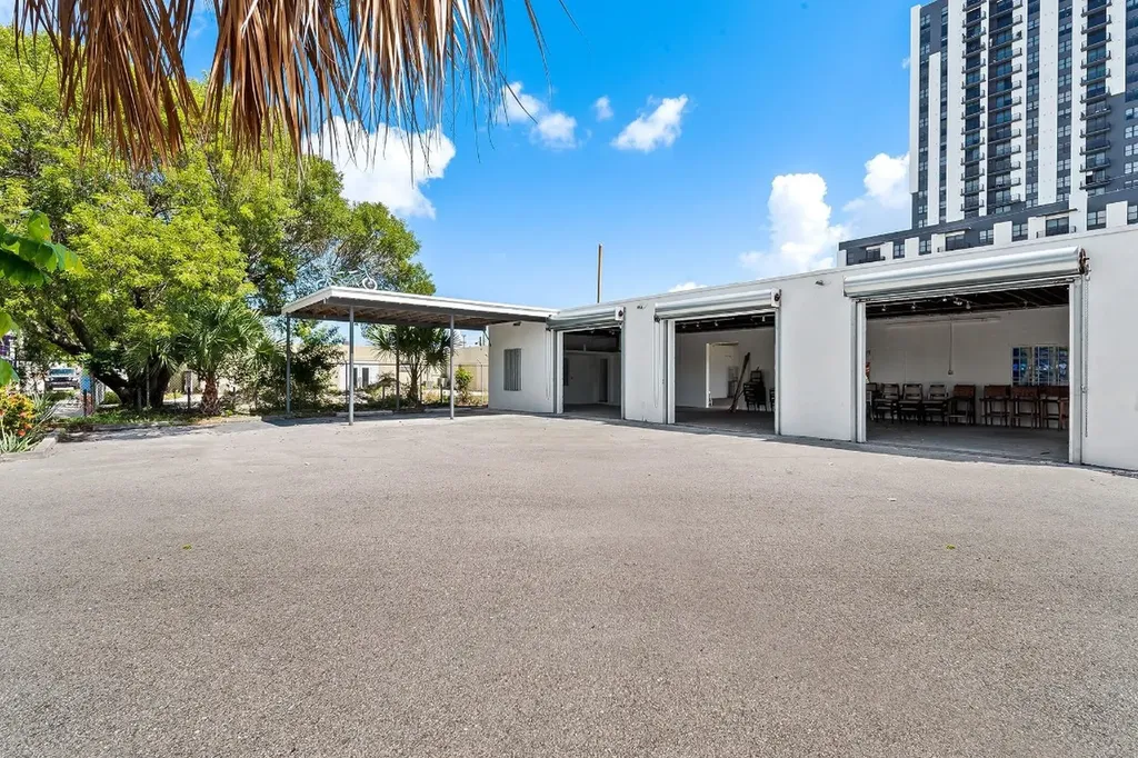 804-810 NE 4th Avenue Fort Lauderdale FL 33304