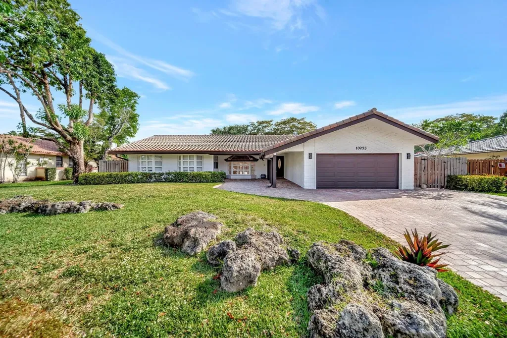 10253 NW 17th Street Coral Springs FL 33071