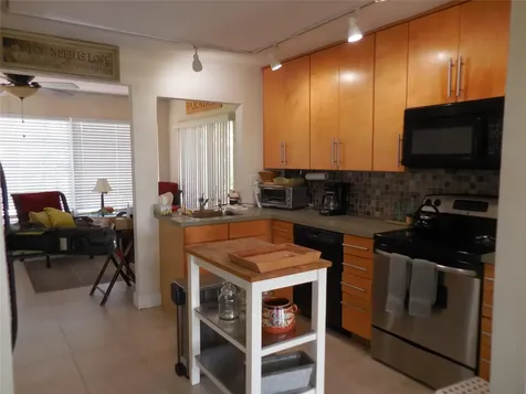3050 NW 1st Avenue Pompano Beach FL 33064