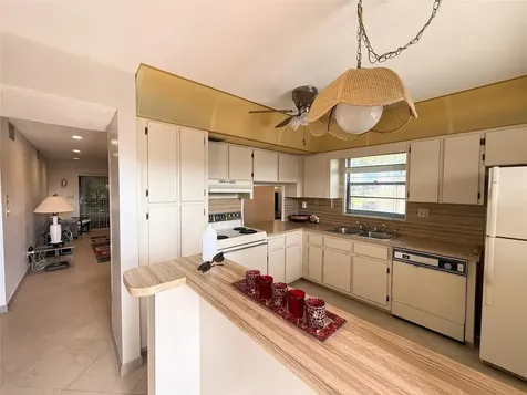 6095 N Sabal Palm Boulevard Tamarac FL 33319