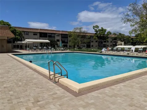 6095 N Sabal Palm Boulevard Tamarac FL 33319
