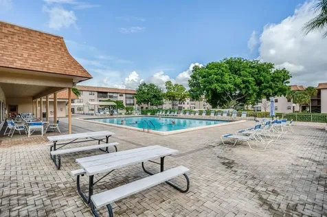 6095 N Sabal Palm Boulevard Tamarac FL 33319