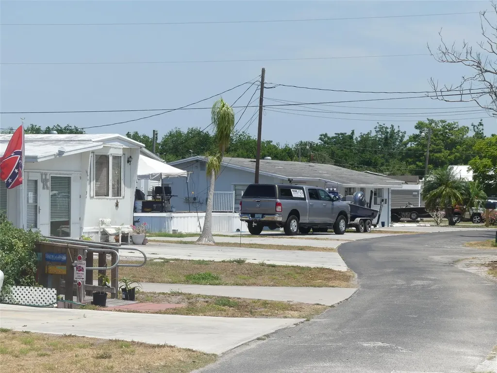 8791 Highway 78 Okeechobee FL