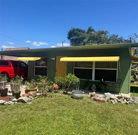1154 4TH Way Fort Myers FL 33903