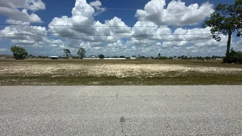 537 NW 15 Terrace Cape Coral FL 33993