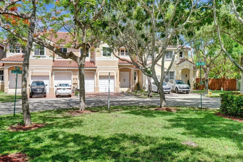 3467 SW 170th Terrace Miramar FL 33027