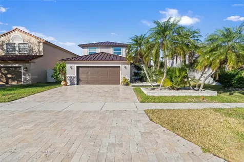 1920 NW 180th Way Pembroke Pines FL 33029