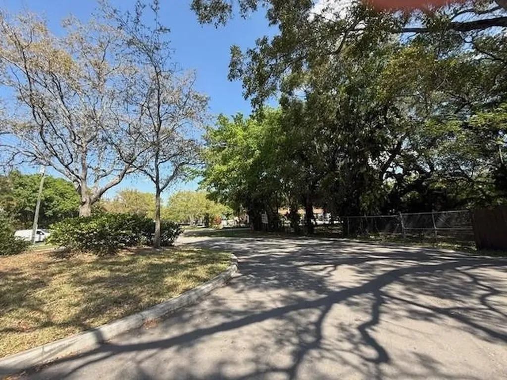 3340 SW 15th Avenue Fort Lauderdale FL 33315