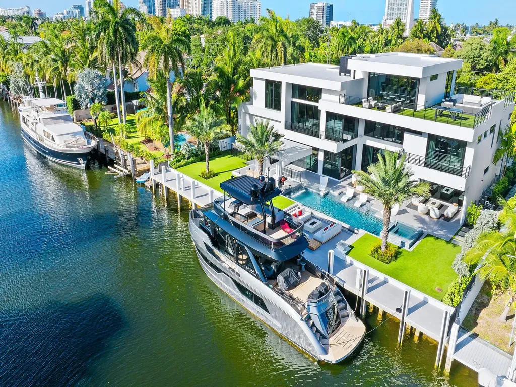 725 Poinciana Drive Fort Lauderdale FL 33301