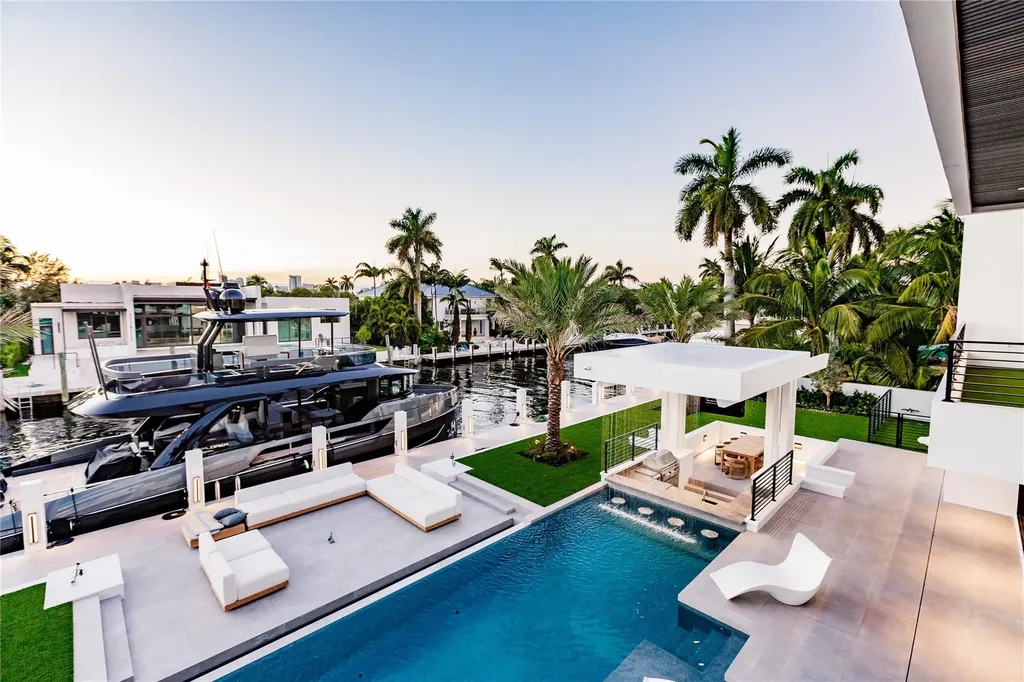 725 Poinciana Drive Fort Lauderdale FL 33301