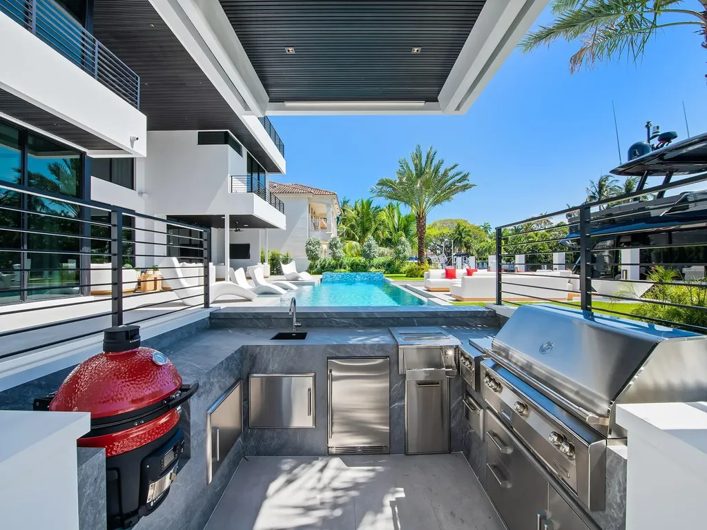 725 Poinciana Drive Fort Lauderdale FL 33301
