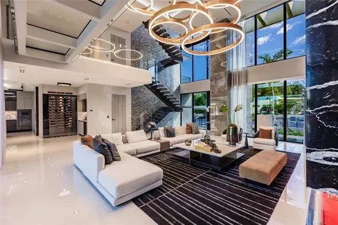 725 Poinciana Drive Fort Lauderdale FL 33301