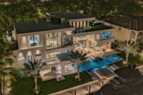 725 Poinciana Drive Fort Lauderdale FL 33301