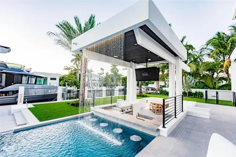 725 Poinciana Drive Fort Lauderdale FL 33301
