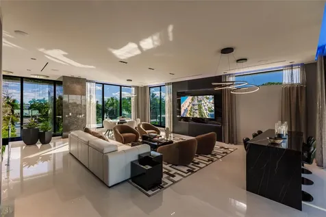 725 Poinciana Drive Fort Lauderdale FL 33301