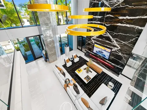 725 Poinciana Drive Fort Lauderdale FL 33301