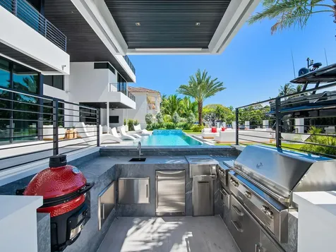 725 Poinciana Drive Fort Lauderdale FL 33301
