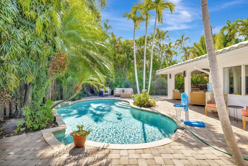 2601 NE 27th Terrace Fort Lauderdale FL 33306