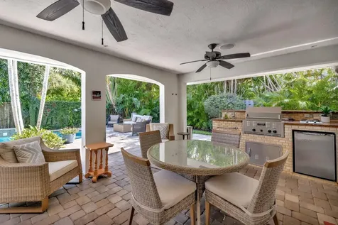 2601 NE 27th Terrace Fort Lauderdale FL 33306